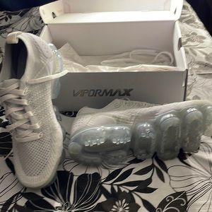 Nike Vapormax size 8.5 Mens
